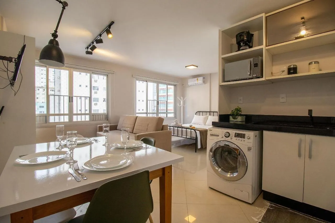 דירות Balneário Camboriú Pos84 - Flat, Climatizado, Centro, Wi-Fi ברזיל