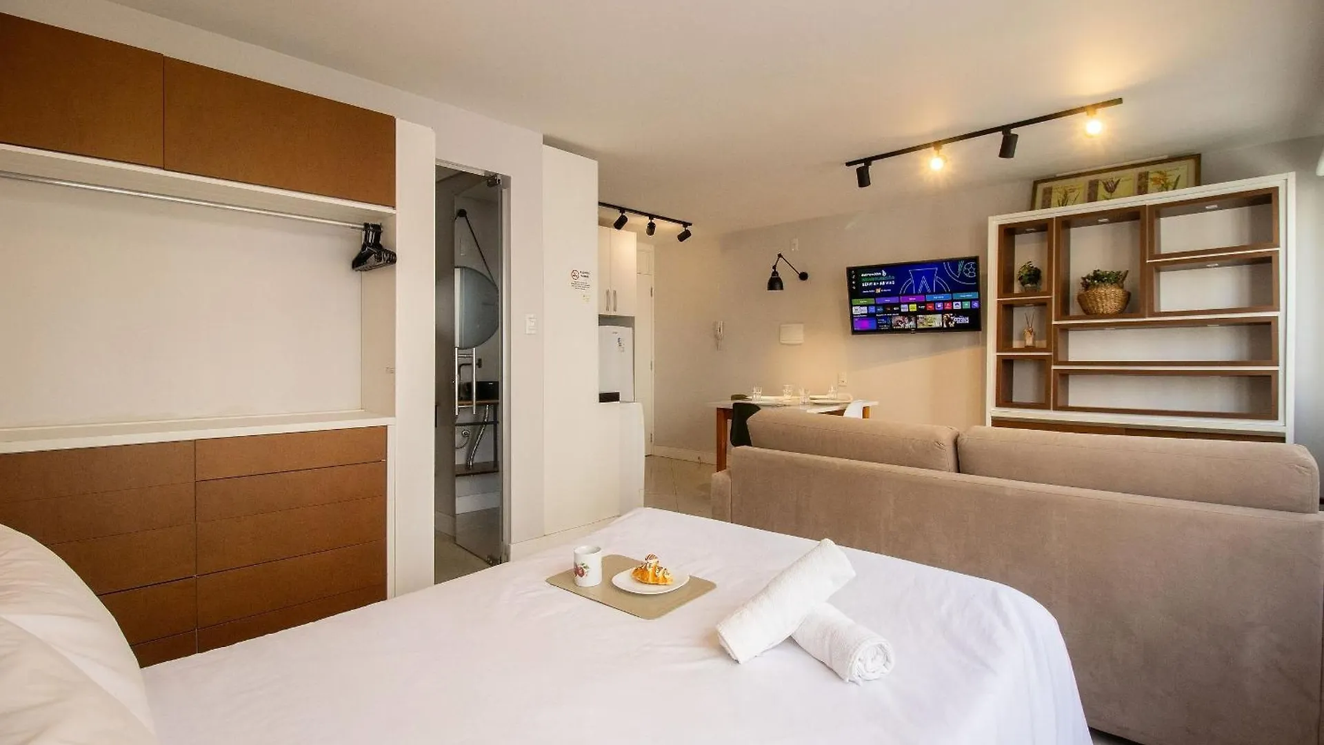 Pos84 - Flat, Climatizado, Centro, Wi-Fi Apartamento Balneário Camboriú Brasil